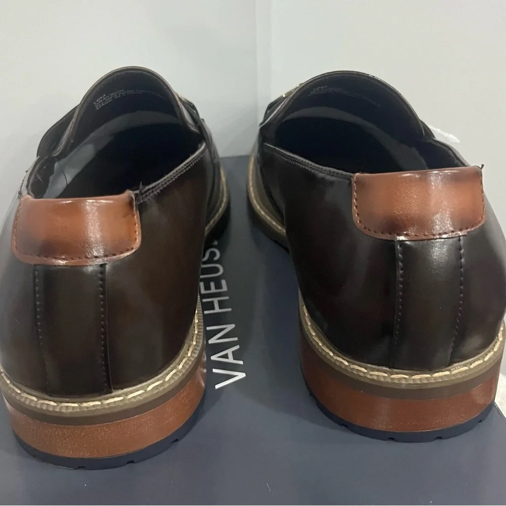 Van Heusen elegant dark